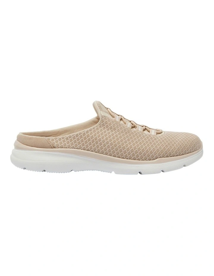 Quest Sneakers in Beige Knit