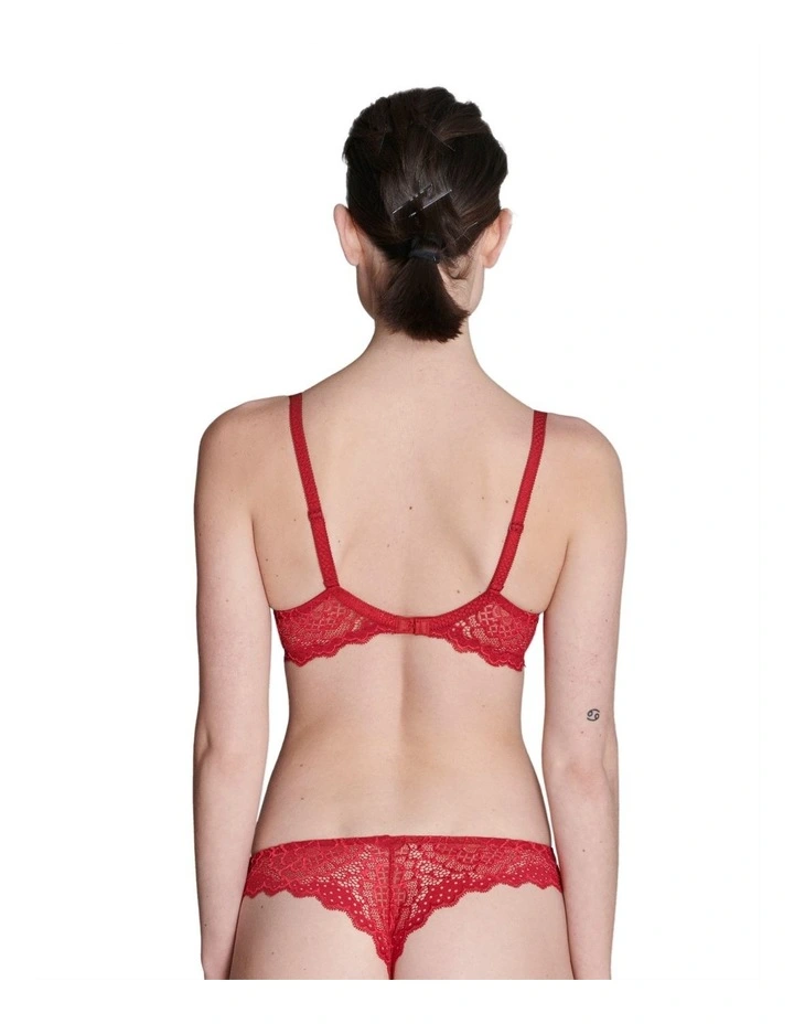 Caresse 3D Plunge Contour Bra in Red