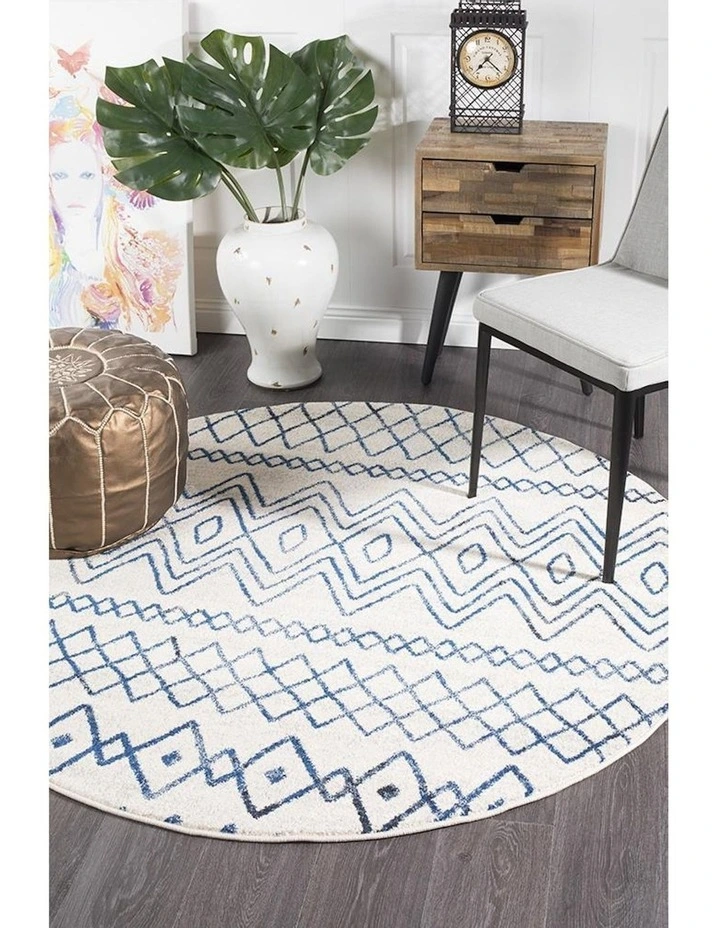 Oasis Nadia Rustic Tribal Round Rug in White Blue