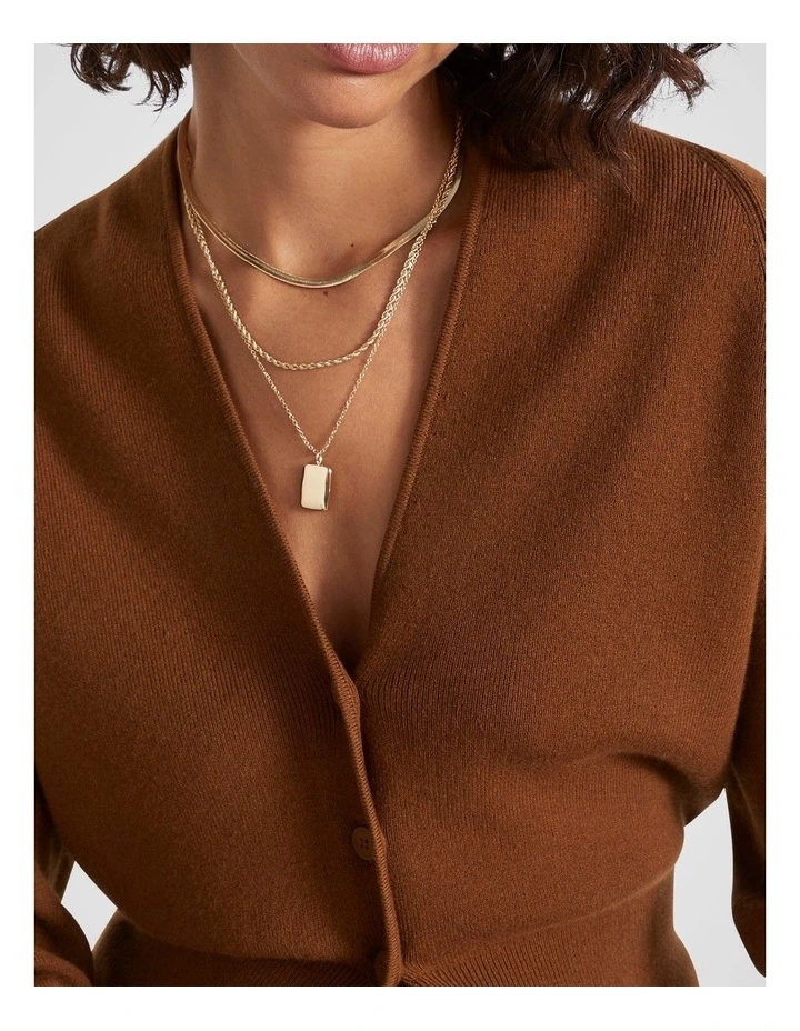 Rectangle Pendant Necklace in Gold