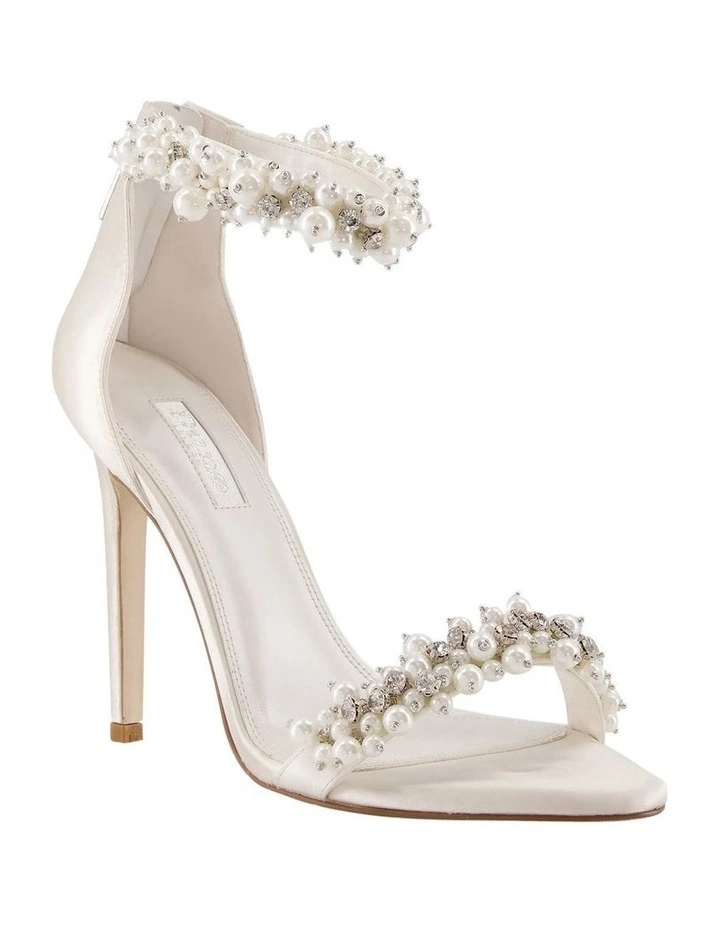 Marriage Peep-toe Pump in Ivory
