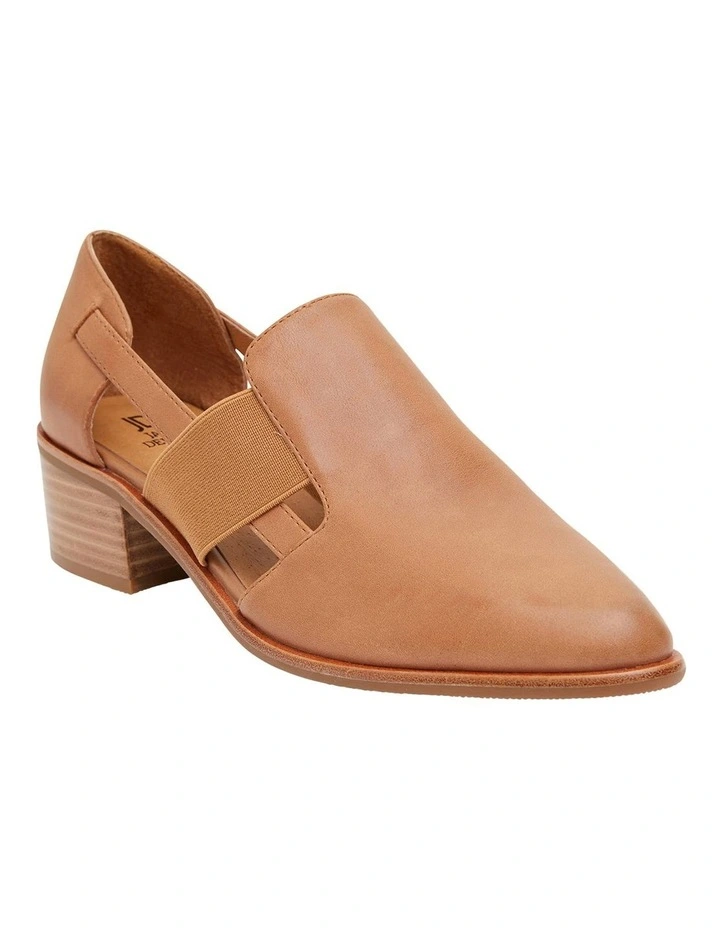 Expose Heeled Shoes in Tan Leather