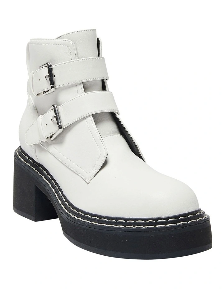 Kurt Boots in White