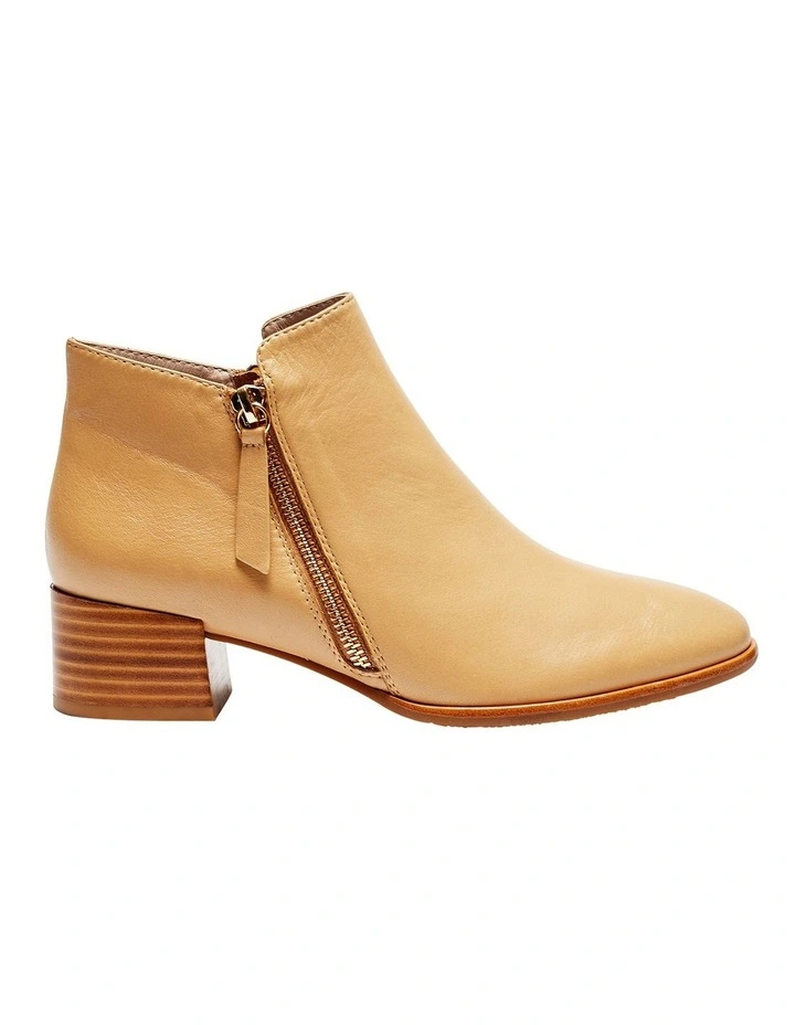 Aaron Camel Glove Boots