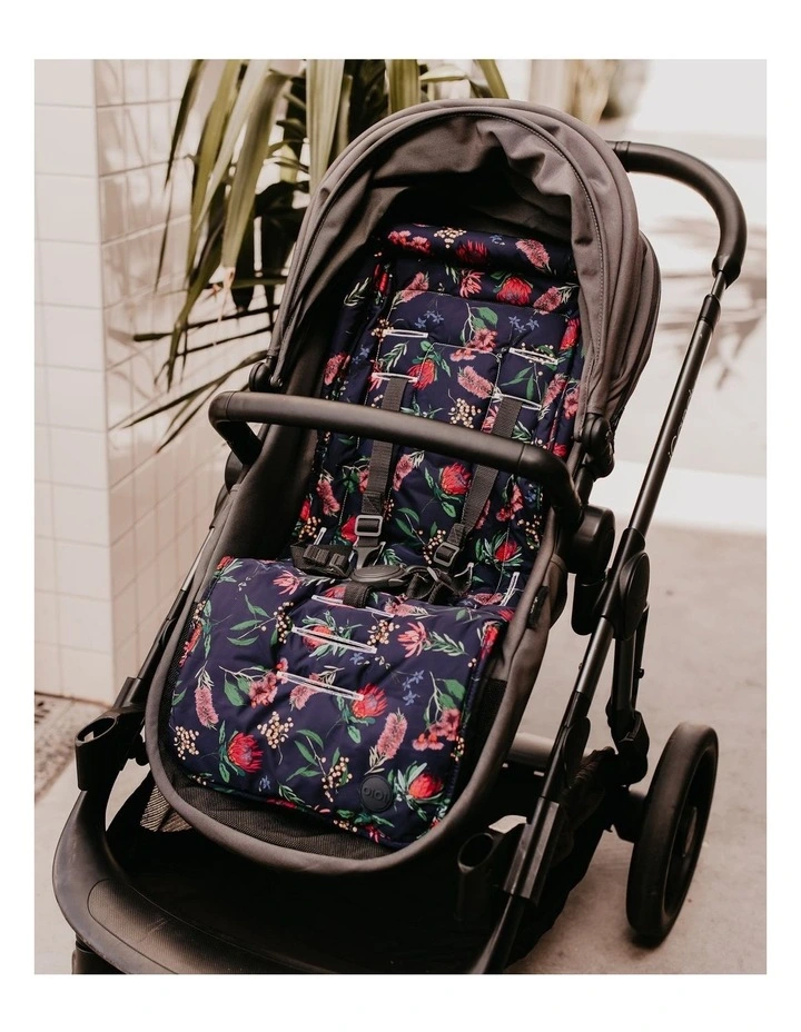 Reversible Pram Liner in Botanical Navy