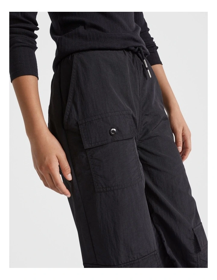 Parachute Cargo Pant in Black