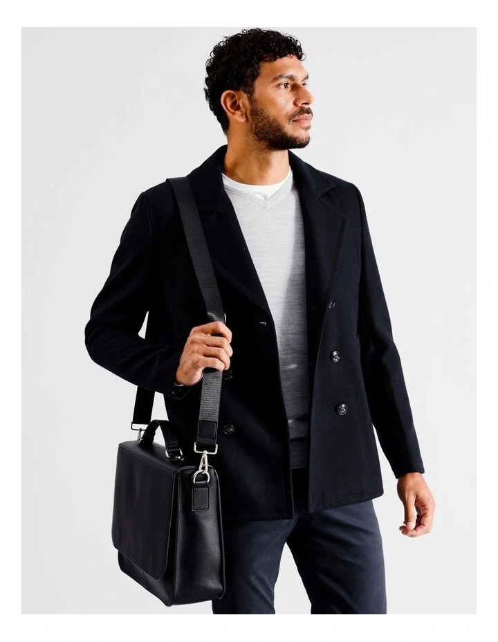 Luxe Pebbled PU Messenger Bag in Black