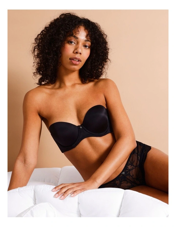 Pure Comfort Contour Strapless Bra in Black