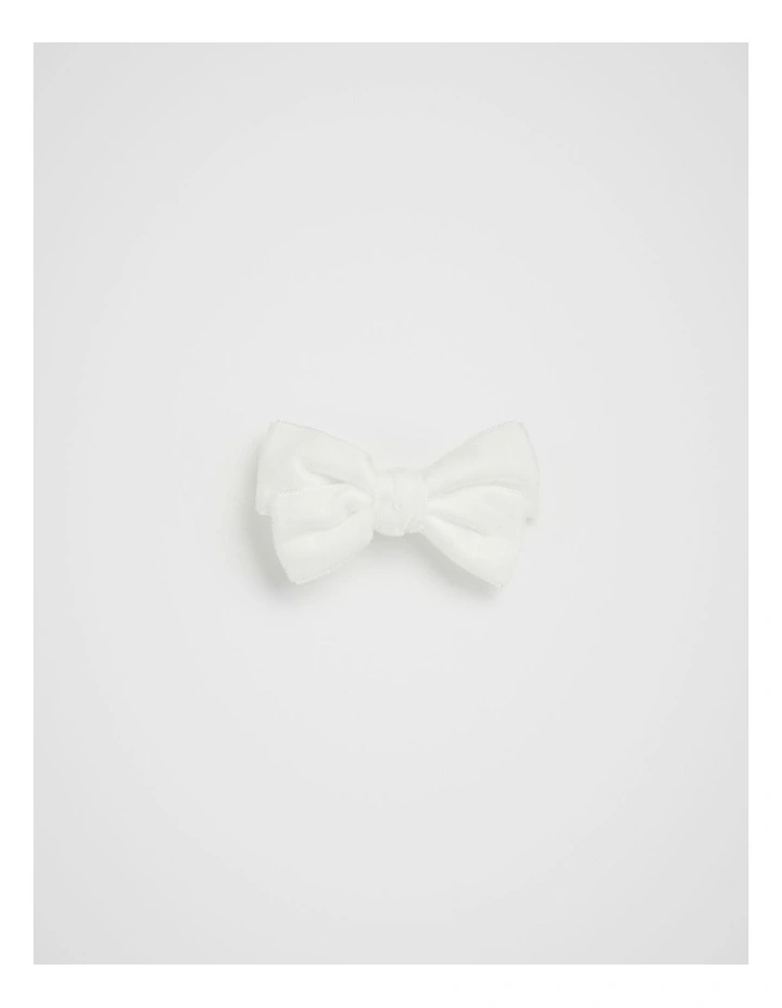 Large Velvet Bow Duck Clip in Creme