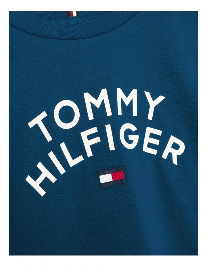 Boys 8-16 Graphic Logo Archive Fit T-Shirt in Blue