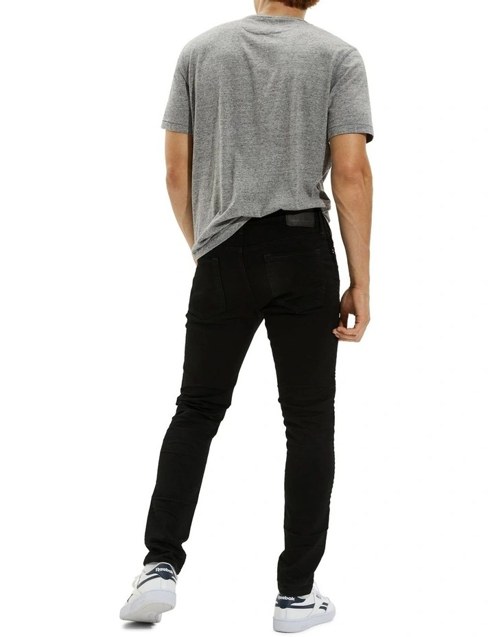 AirFlex Athletic Skinny Jean in Black