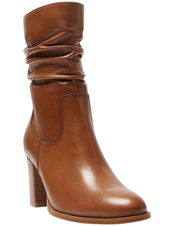 Gibson Boots in Mid Brown Leather