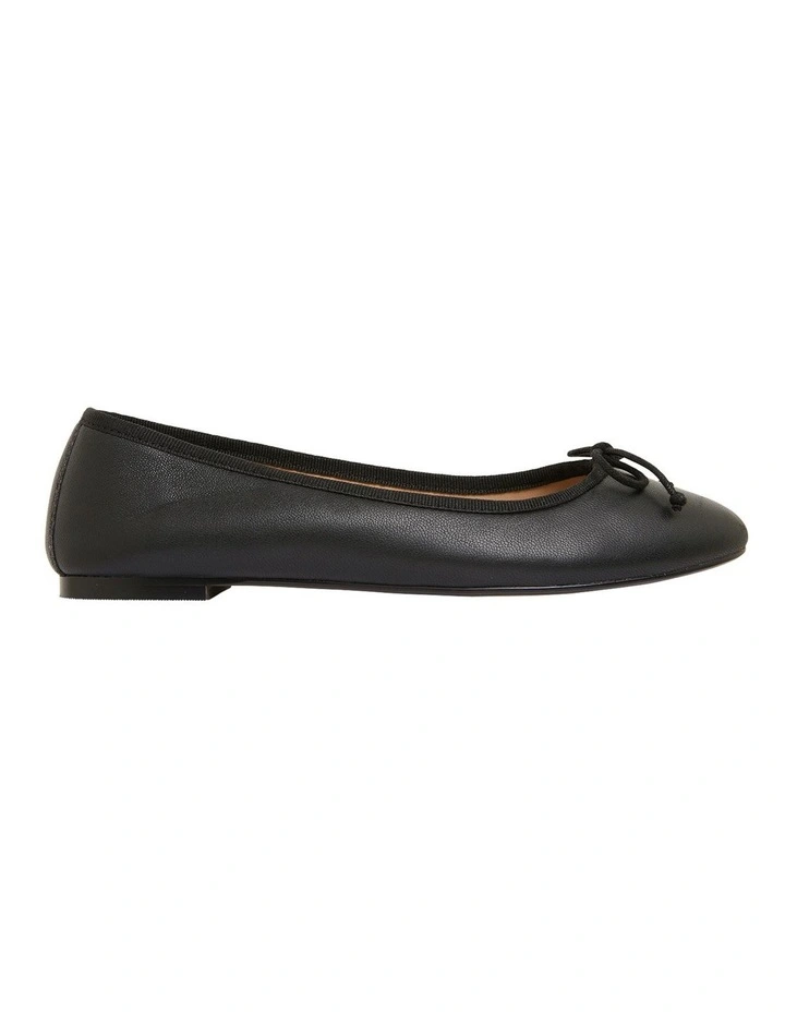 Fonteyn Black Glove Flat Shoes