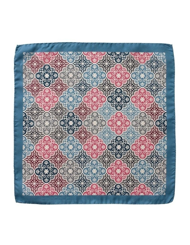 Pavimento Silk Pochette in Pink
