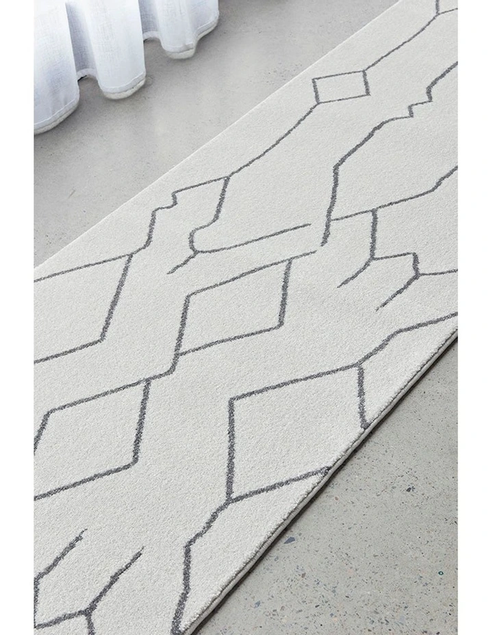 Paradise Ivy Runner Rug in Grey