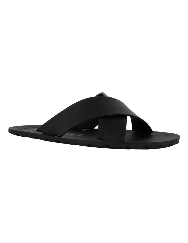 Franky Slides in Black