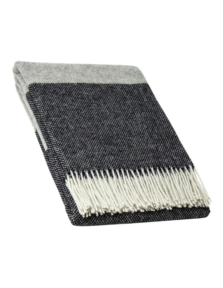 Brighton Throw Blanket in Monochrome