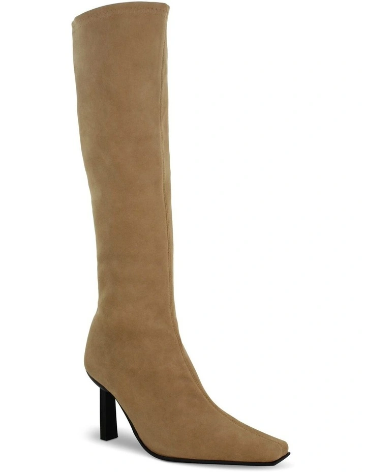 Gillian Boots in Cashew