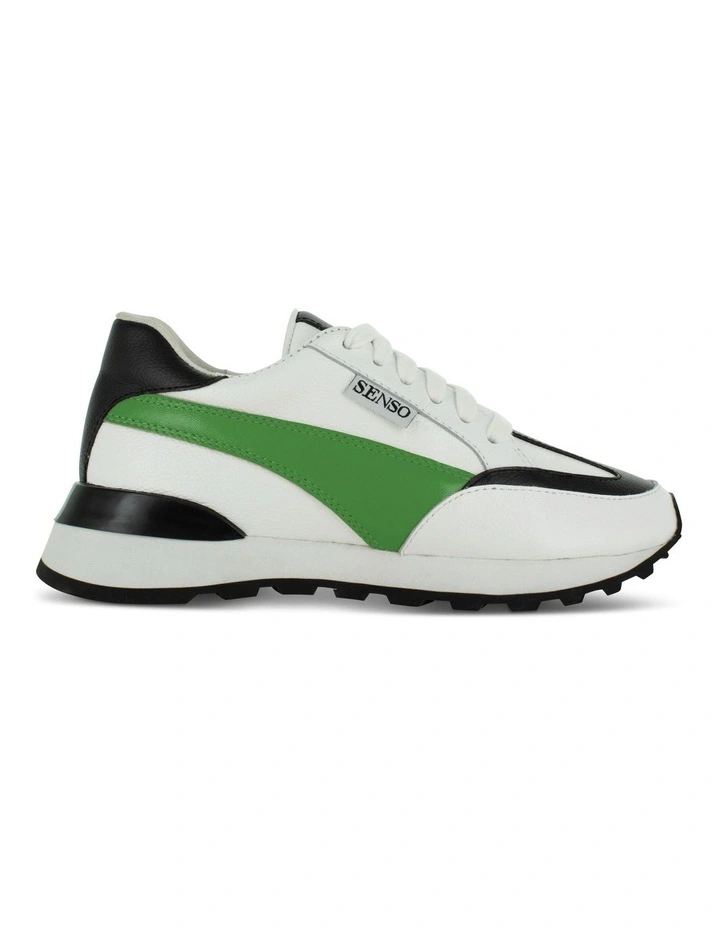 Eason III Sneaker in White