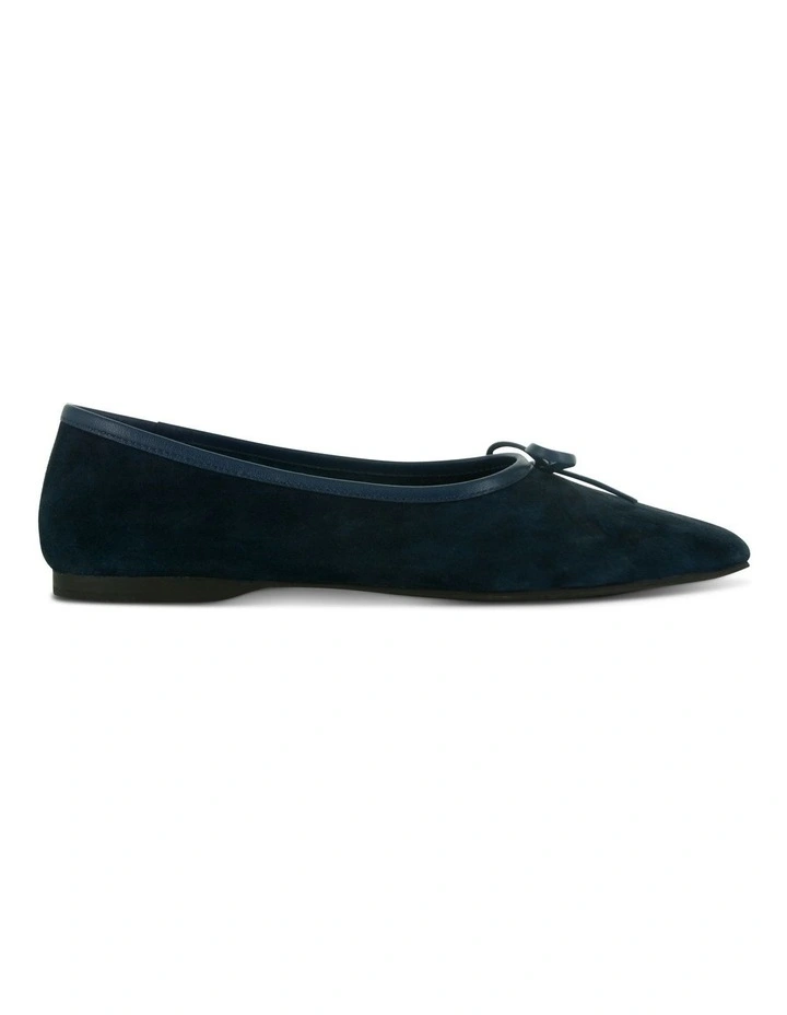 Becca IV Flats in Navy