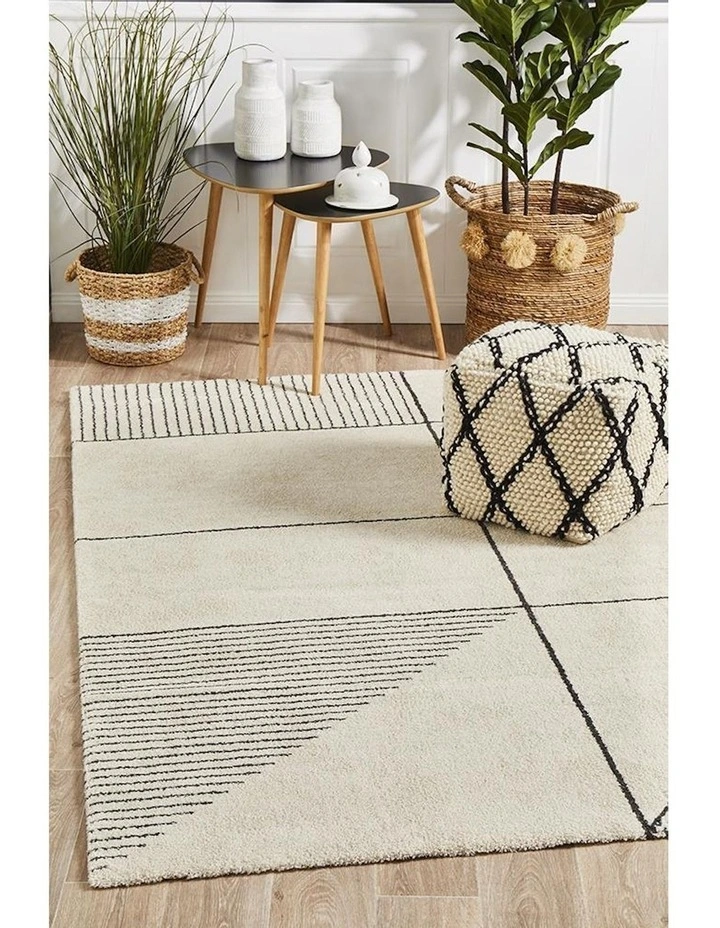 Broadway Rug 935 in Ivory