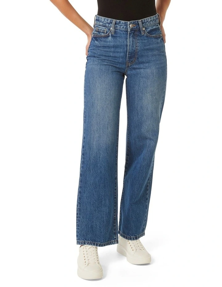Sky Straight Leg Jeans in Blue