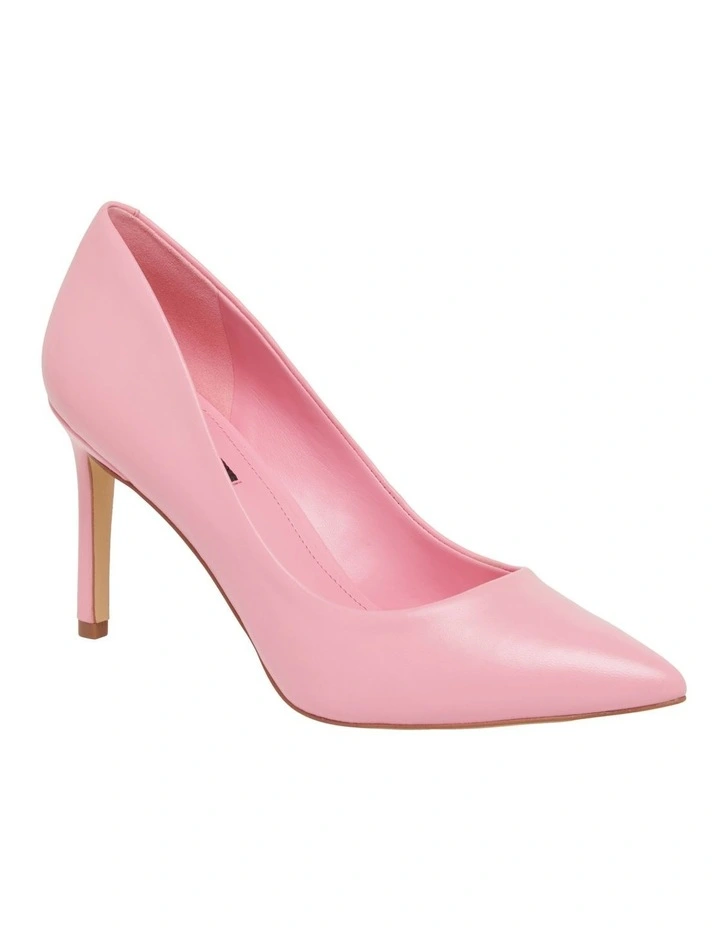 Ezra Pumps In Pink