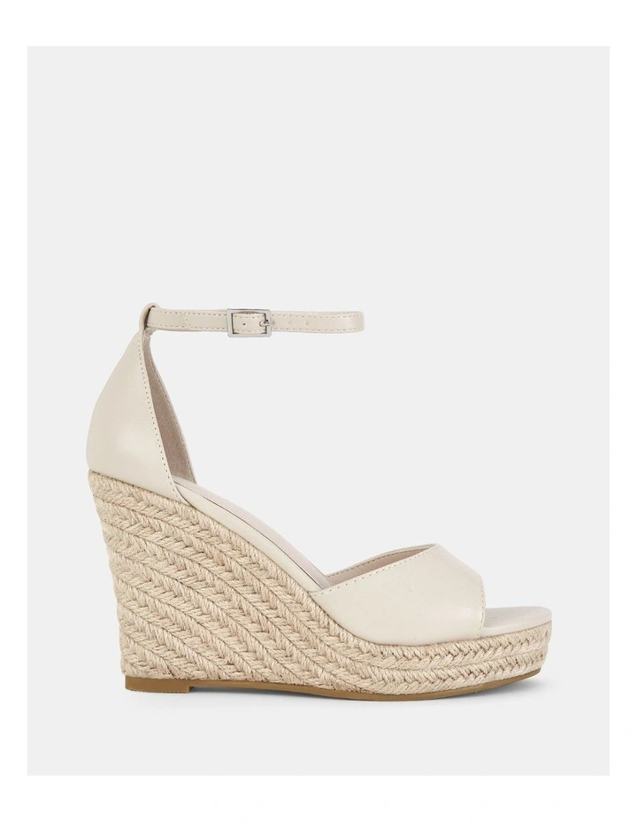 Willah Sandals in Cream