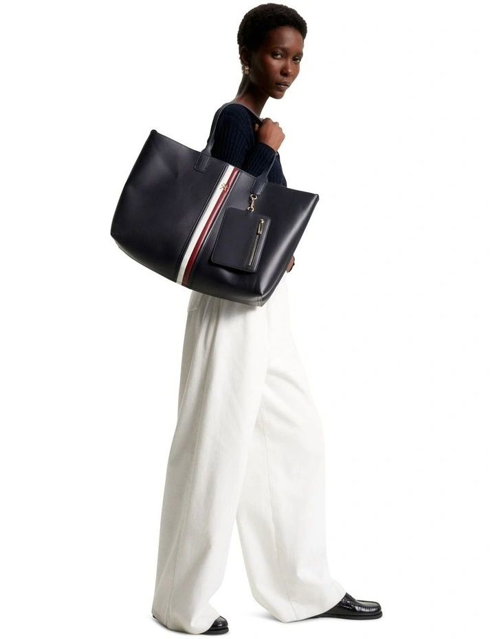 Iconic Puffy Tote Bag in Blue
