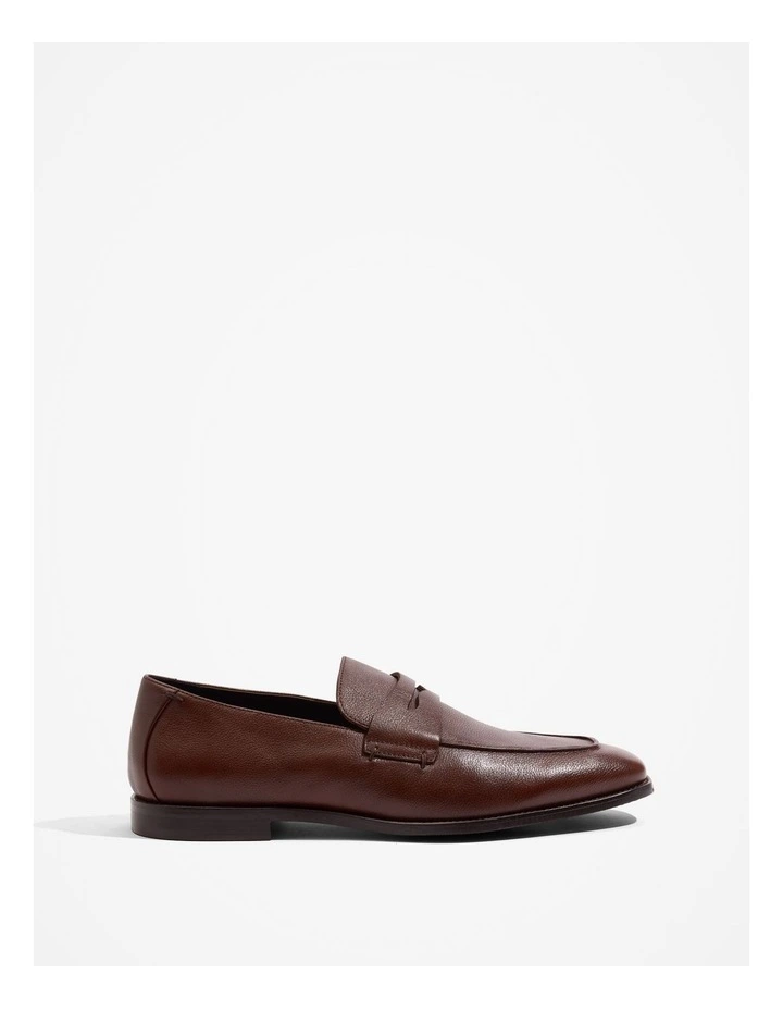Classic Loafer in Chocolate