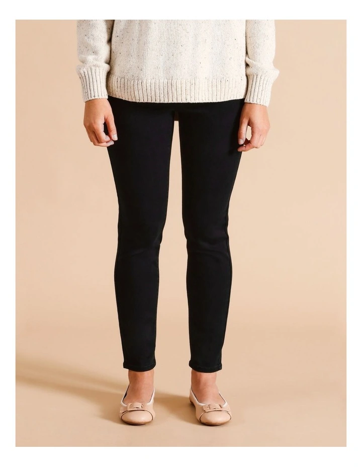 Organic Cotton Blend Wardrobe Staple Jegging Denim In Black