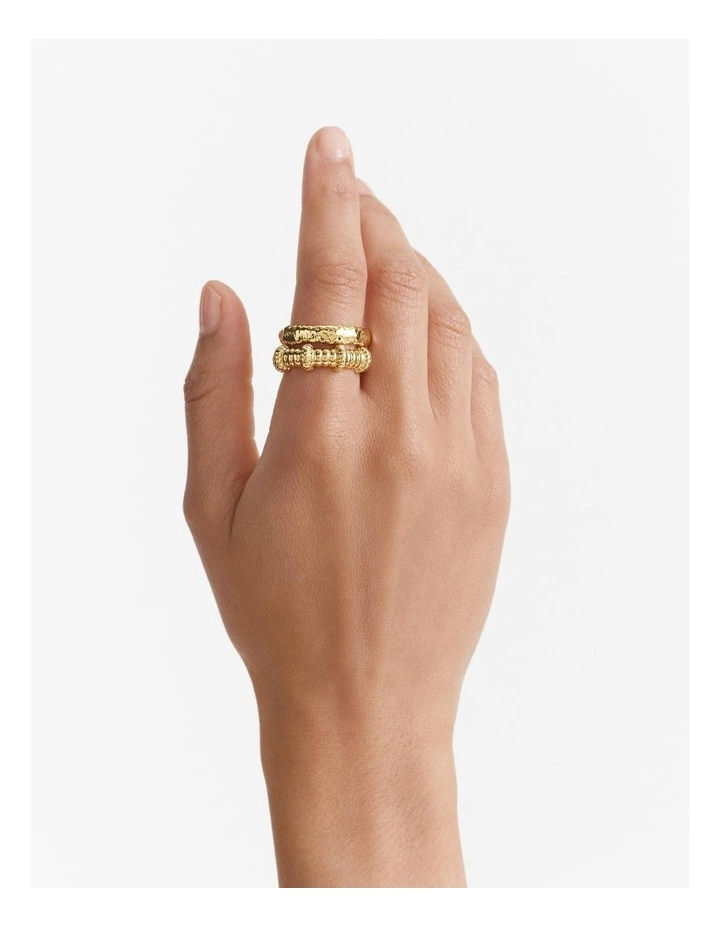 Serenno Ring Set in Gold