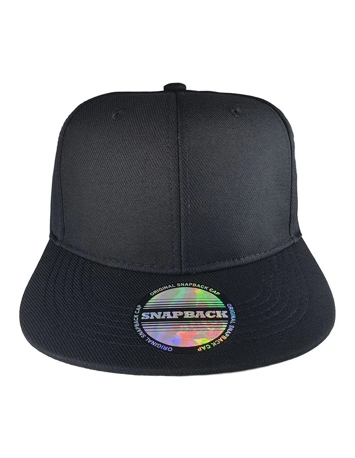 Black Snapback Cap in Black