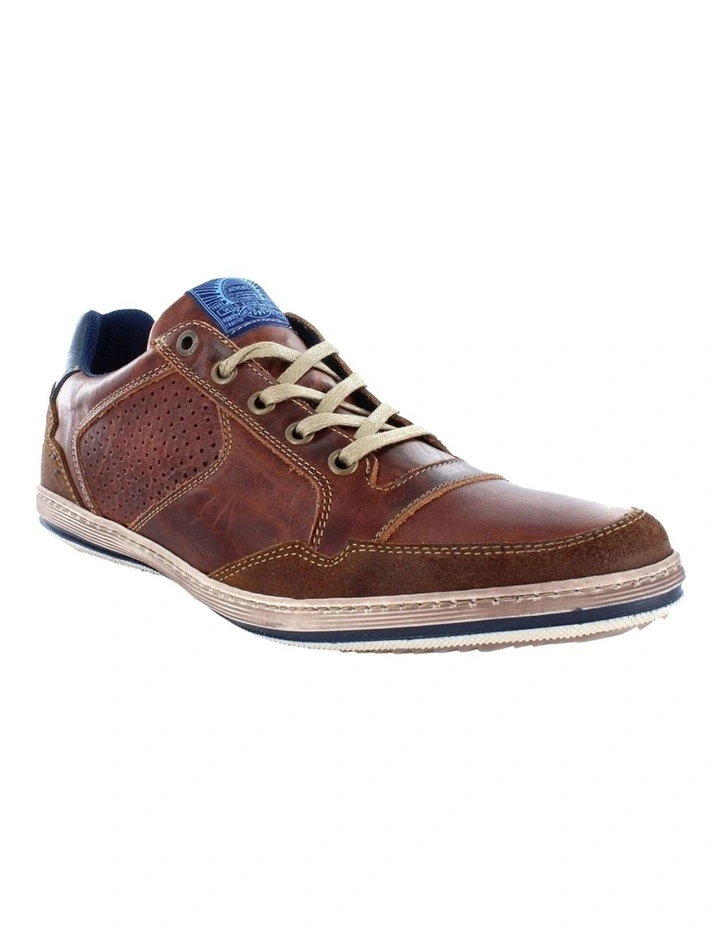 Crest Casual Sneaker in Tan