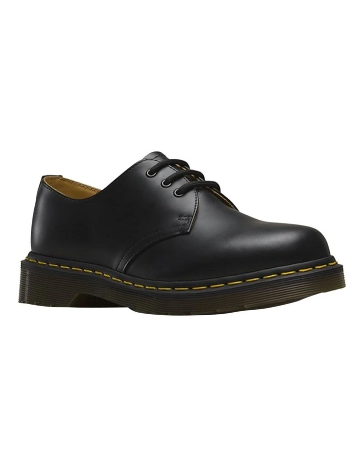 3 Eye Lace Up Shoe in Black