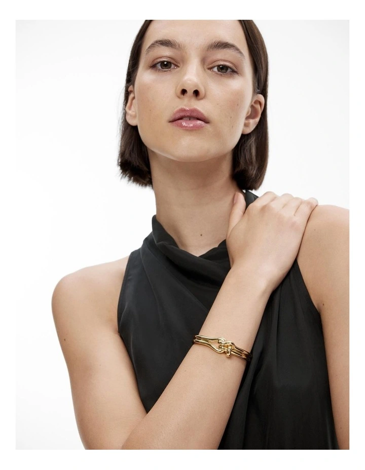 Knot Cuff in Gold