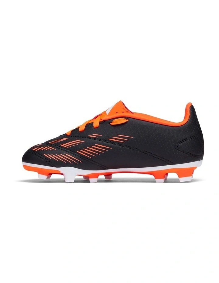 Predator Club L Fxg Sport Shoes in Black