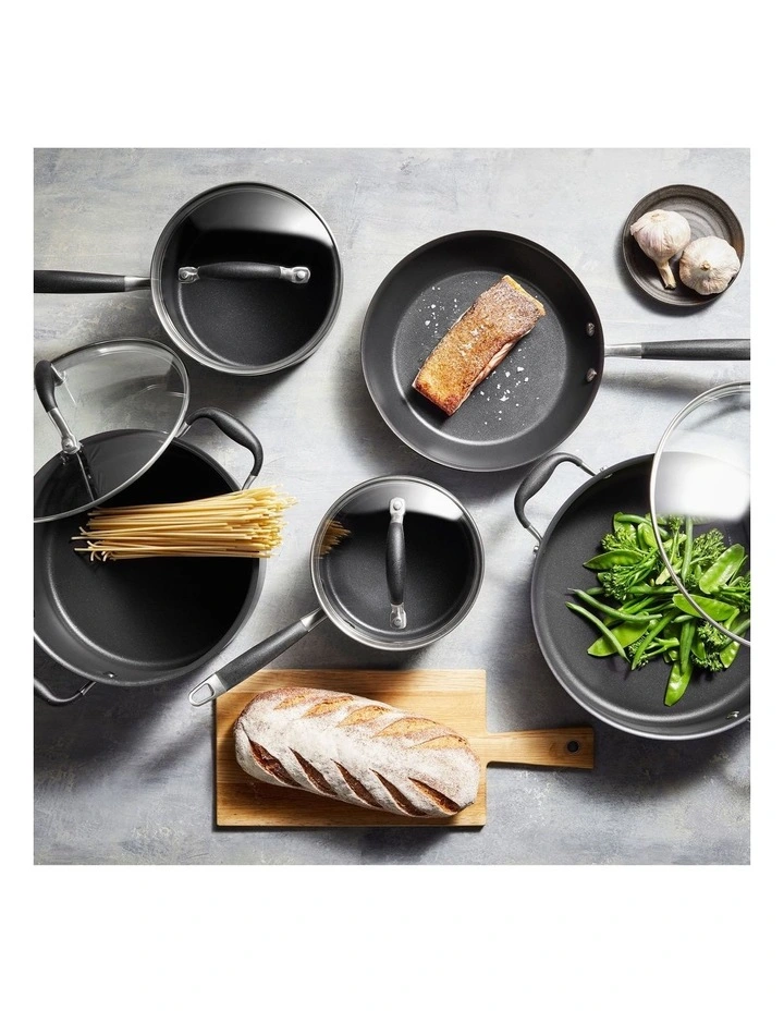 Advanced+ Nonstick Induction Open French Skillet 25cm in Black
