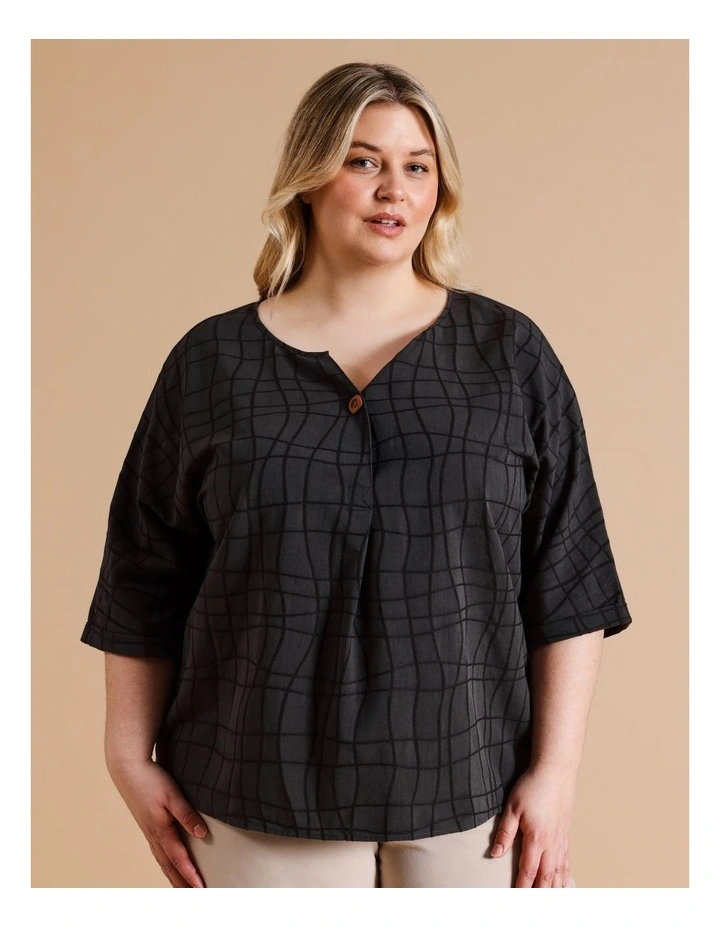 Magyar Short Sleeve V Neck Tee With Button in Charcoal