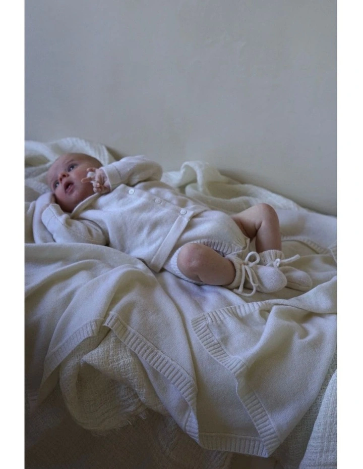 Cashmere Plain Knit Blanket in Cream