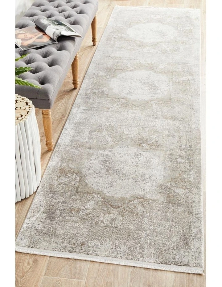 Reflections 110 Runner Rug In Stone