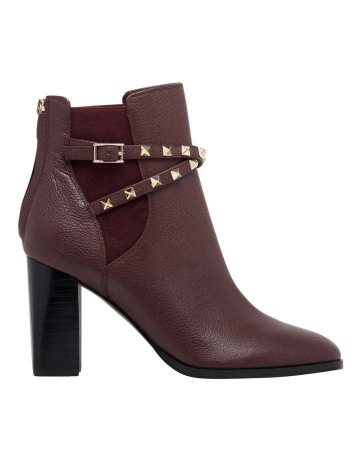 Donda Red Boots