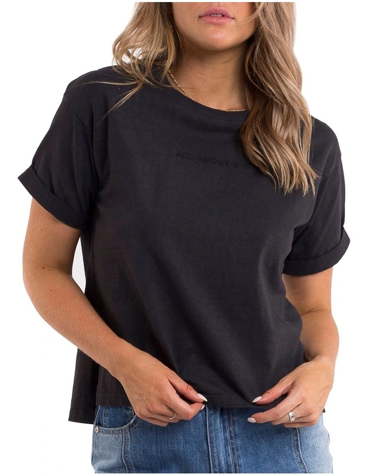 Washed Tee in Washed Black
