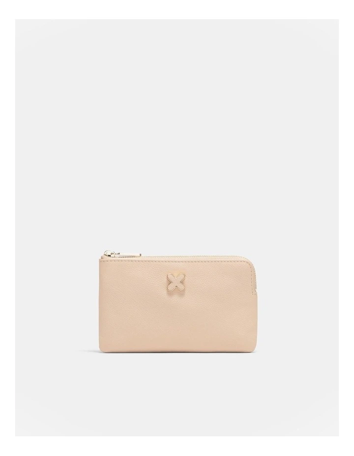 Hendrix Small Pouch in Almond
