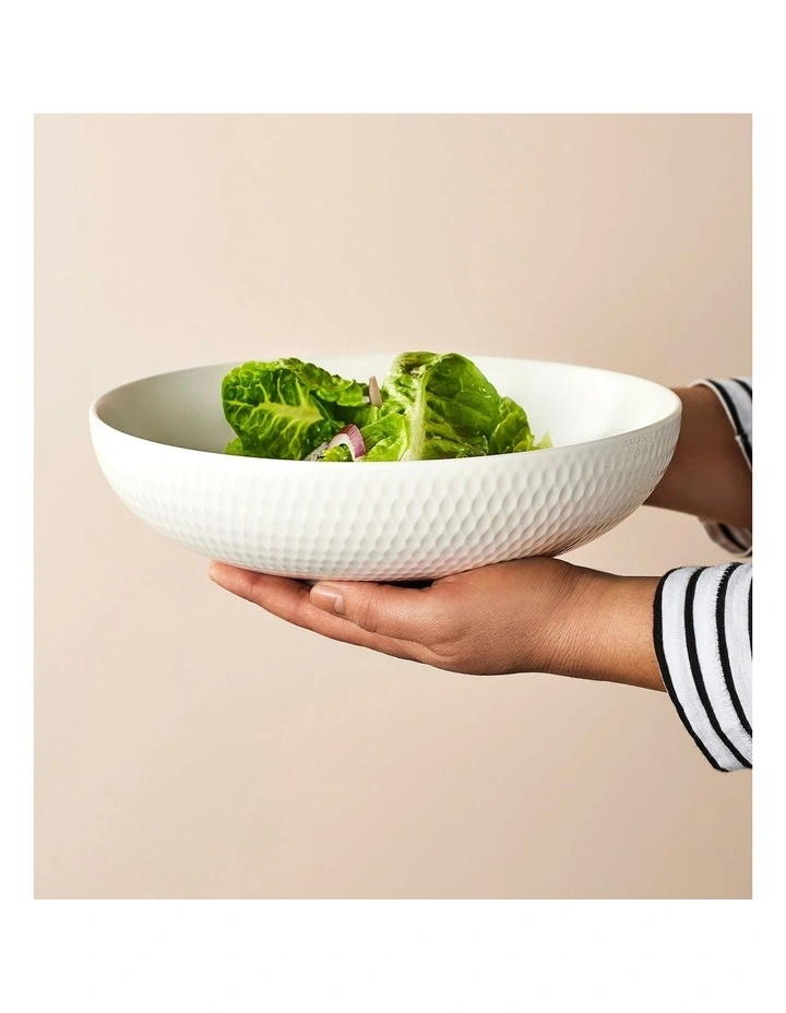 Basics Diamonds 25cm Round Serving Bowl in White