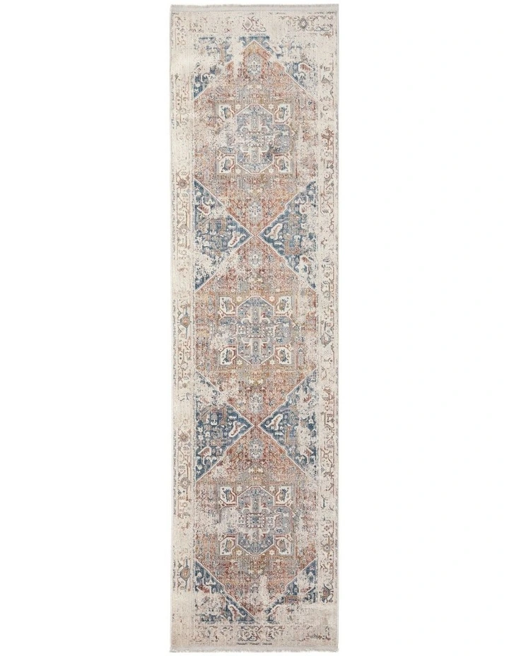 Heriz Runner in Ivory