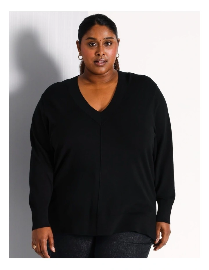 V Neck Knit in Black