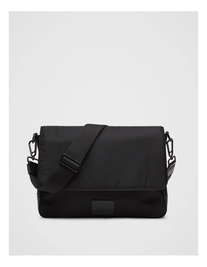 Brooklyn Messenger in Black