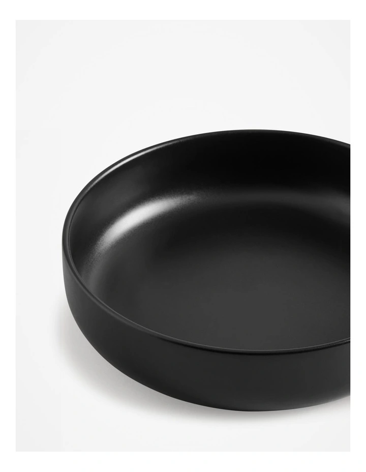 Tapas Large Salad Bowl in Matte Black