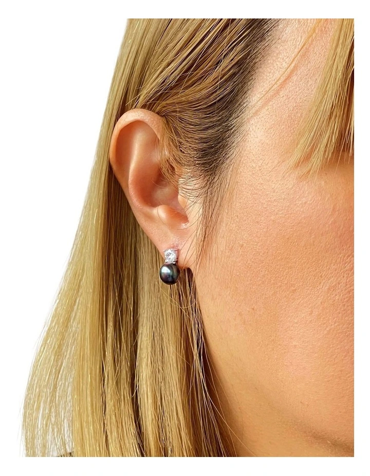 Simply Brilliant Pearl Black Stud Earrings